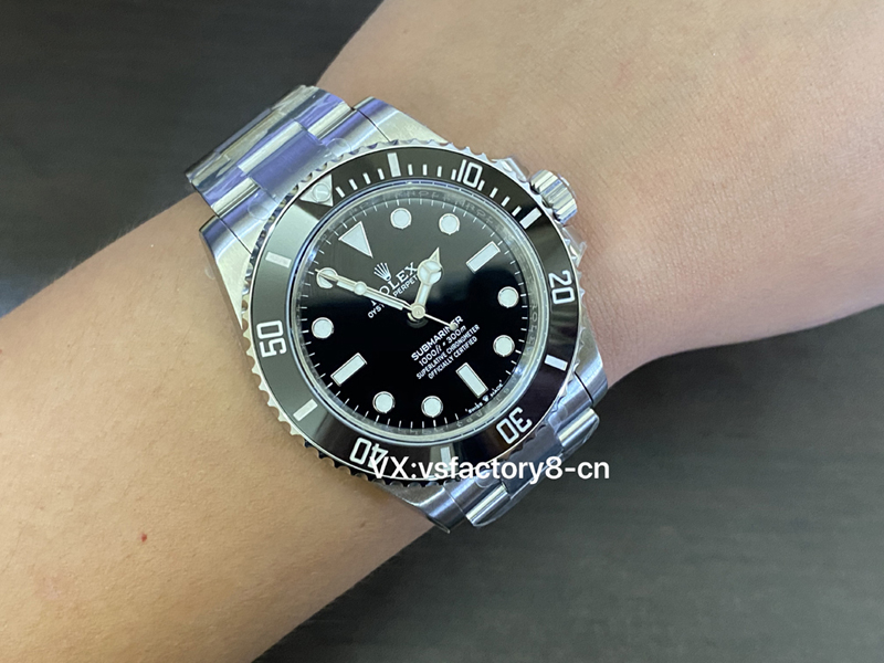 勞力士三代無歷黑水鬼復(fù)刻表丹東3230機(jī)細(xì)節(jié)做工深度評(píng)測(cè)