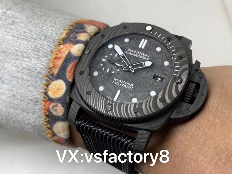 VS廠碳纖維沛納海pam979復(fù)刻表是市場(chǎng)上最高版本嗎