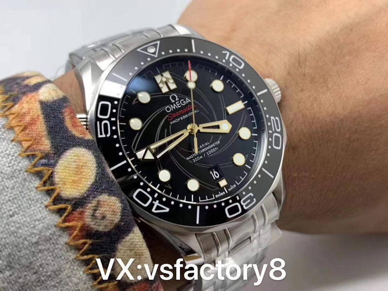 VS廠歐米茄女王密使007海馬300米復(fù)刻表是市場(chǎng)上最高版本嗎