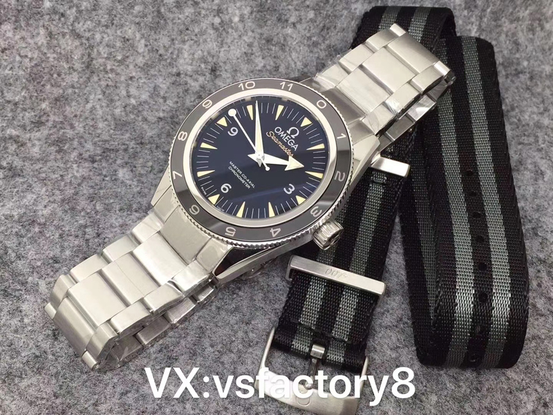 歐米茄海馬300米幽靈黨007復刻版本丹東8400一體機細節(jié)做工復刻還原評測