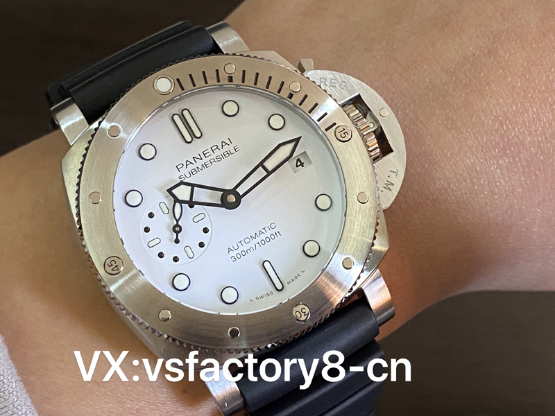 精鋼白盤沛納海pam2223潛行系列復(fù)刻腕表細(xì)節(jié)做工還原的怎么樣