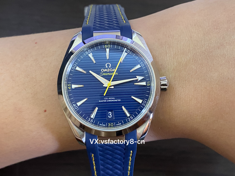 歐米茄柚木深藍(lán)海馬150米復(fù)刻手表丹東8900機細(xì)節(jié)做工怎么樣